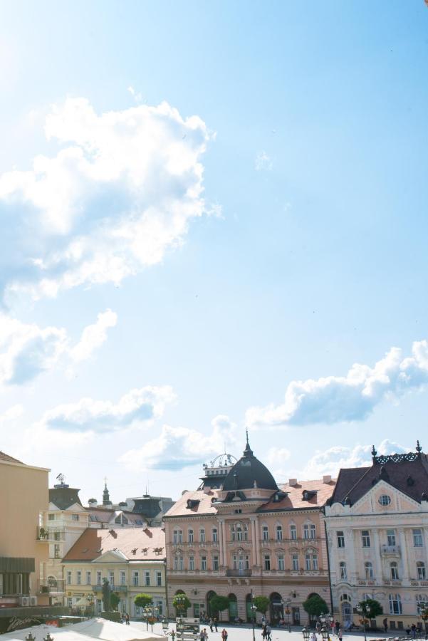 Old Town Square Apartment Novi Sad Dış mekan fotoğraf